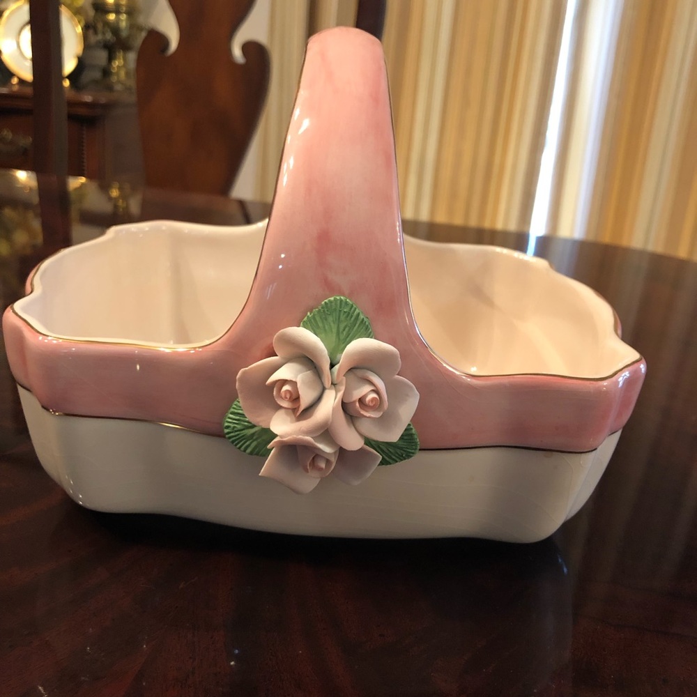 Pink & cream elegant glass basket planter w/ rose - Picture 5 of 9